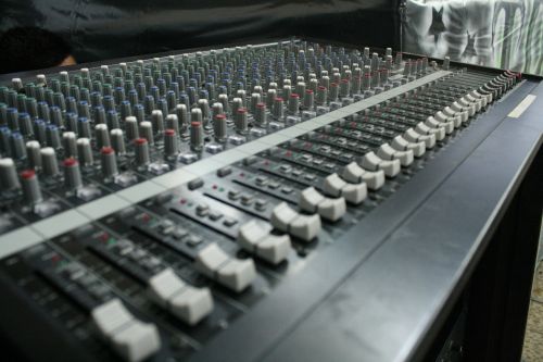 console sound music