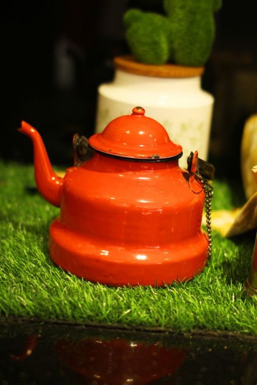 continental tin teapot