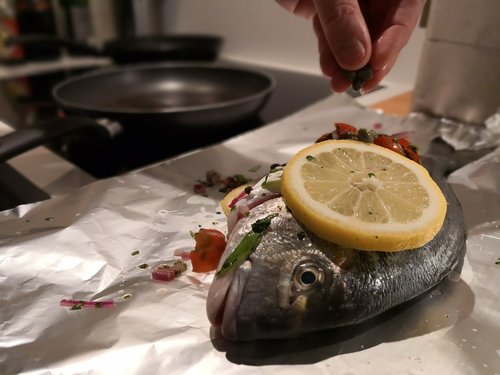 cook  fish  lemon