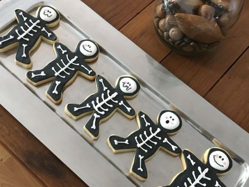 cookies skeletons pastry