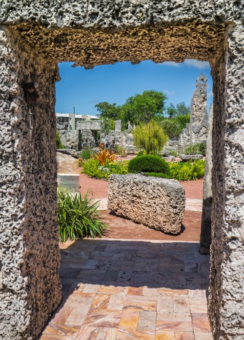 coral castle florida entrance