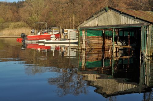 corgeno vergiate lake