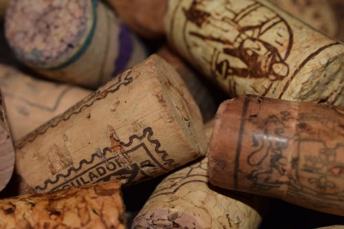 corks wine plugs