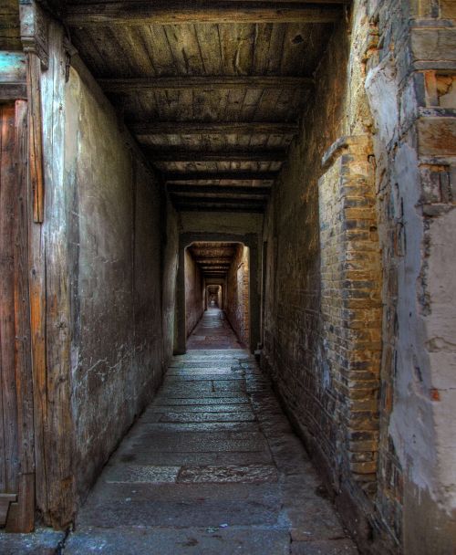 corridor endless passage
