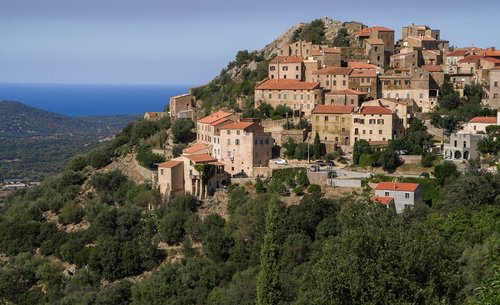 corsican  belgodère  village