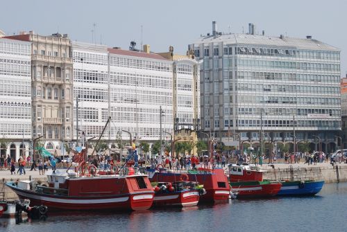 coruña port boats