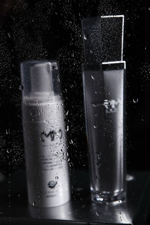 cosmetic woman water drops