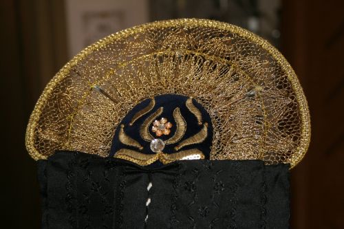 costume hood radhaube dome gold