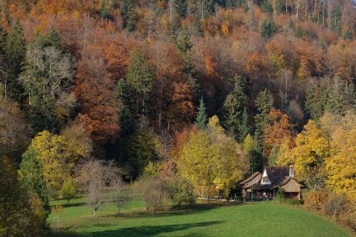 cottage cabin valley