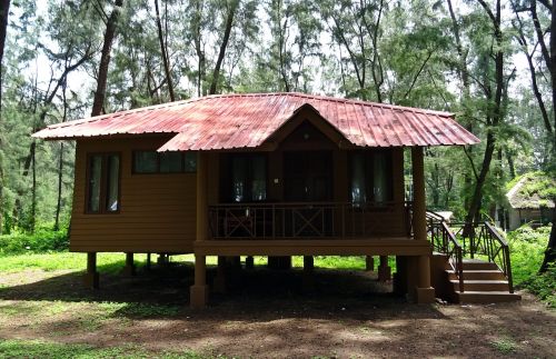 cottage holday home hut