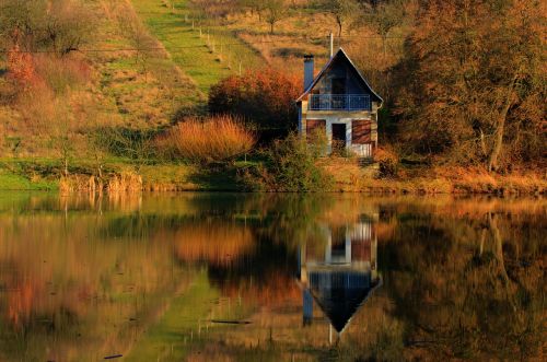 cottage lake mirror