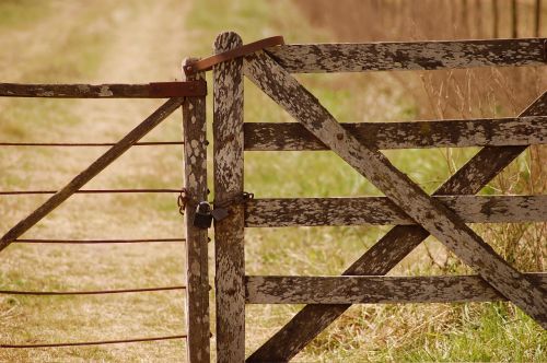 country life farm gate countryside