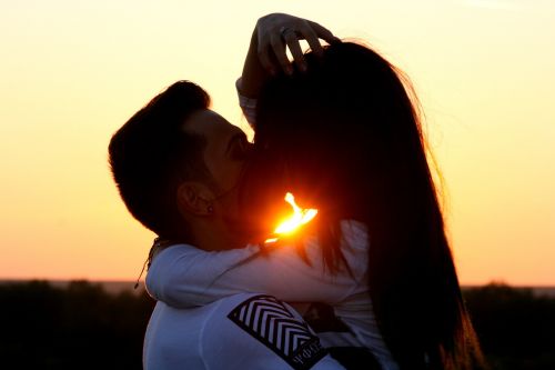 couple love sunset