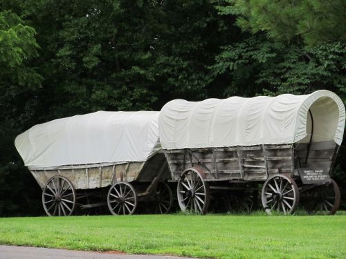 covered wagons transportation historical