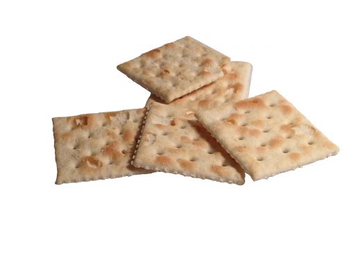 crackers saltine food
