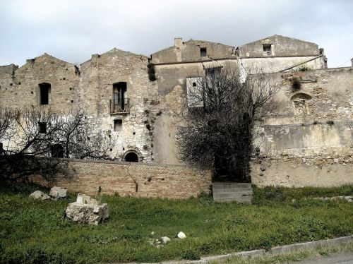 craco homeless earthquake