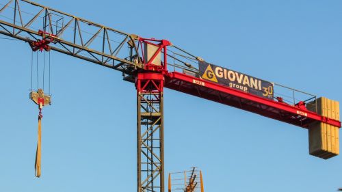 crane lifting construction