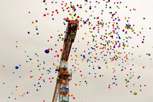 crane balloons celebration