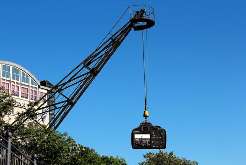 crane port camera