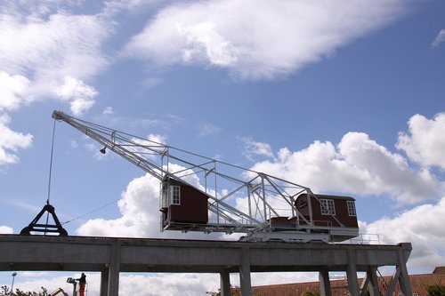 crane  port  hoist