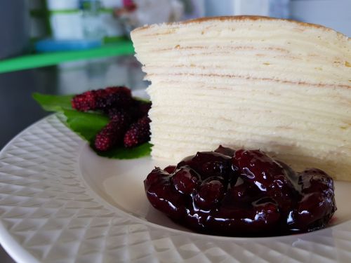 crape cake mulberry topping