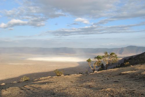 crater ngorongoro serengeti