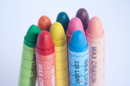 crayons spectrum colors