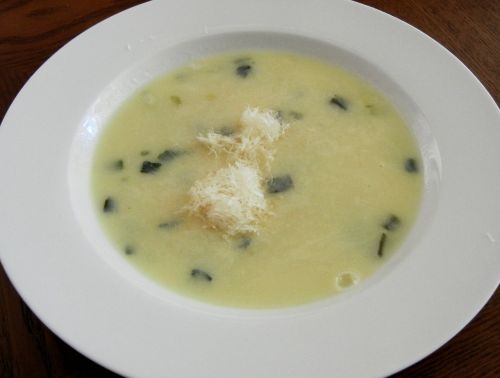 cream leak soup parmesan cheese hot