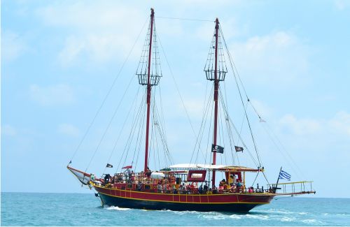 crete boat sea