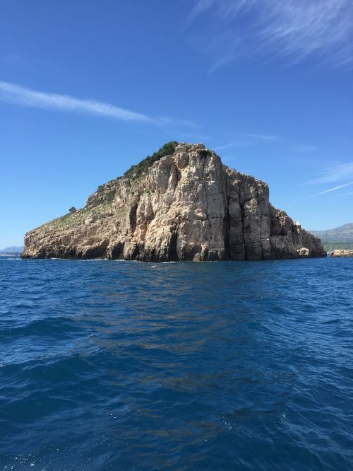 croatia rock sea