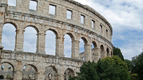 croatia  colosseum  monument