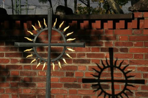 cross sun cemetery