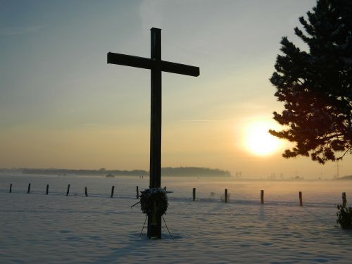 cross christianity mourning