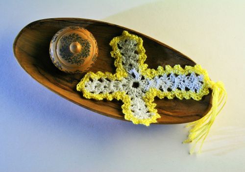 cross bookmark crochet