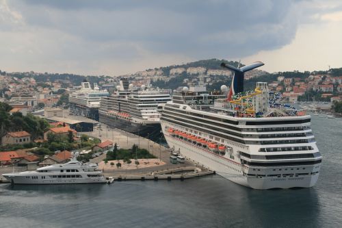 crousers tourism dubrovnik