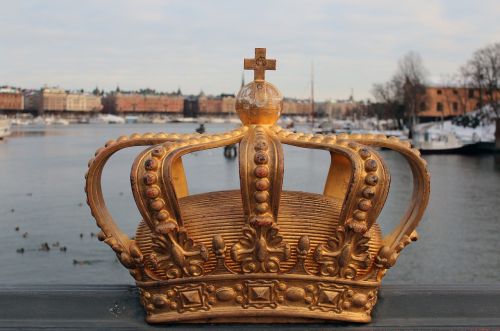 crown gold royal