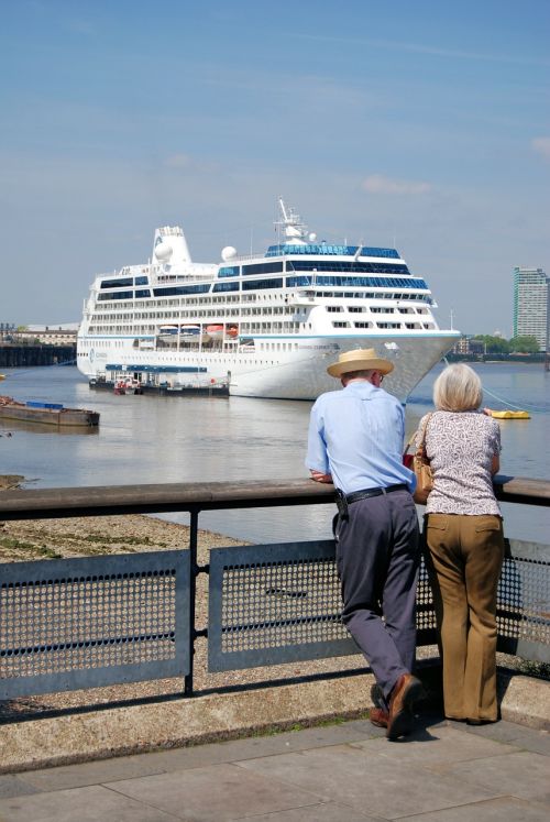 cruise liner tourism