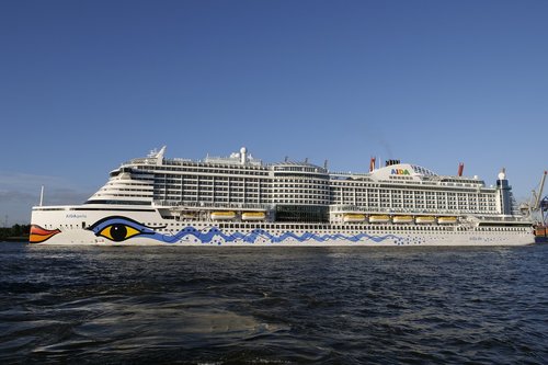 cruise  ship travel  cruise ship