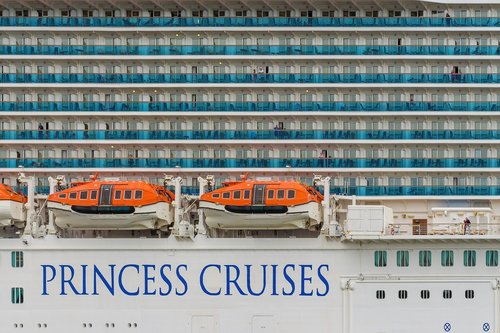 cruise  ship  floating hotel