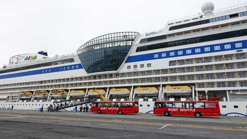 cruise  excursion  cruise ship