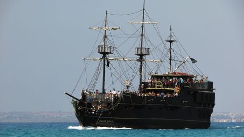 cruise ship cyprus ayia napa