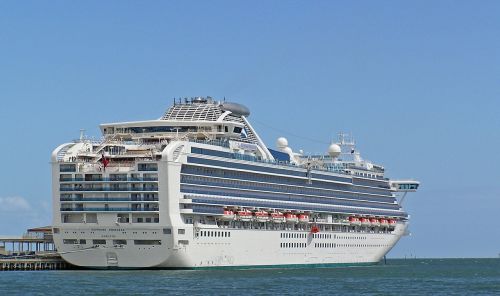 cruise ship port ship