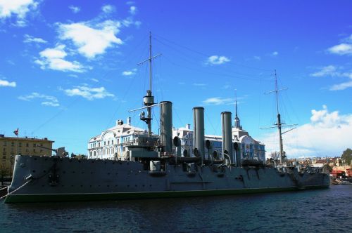 cruiser russian war vessel