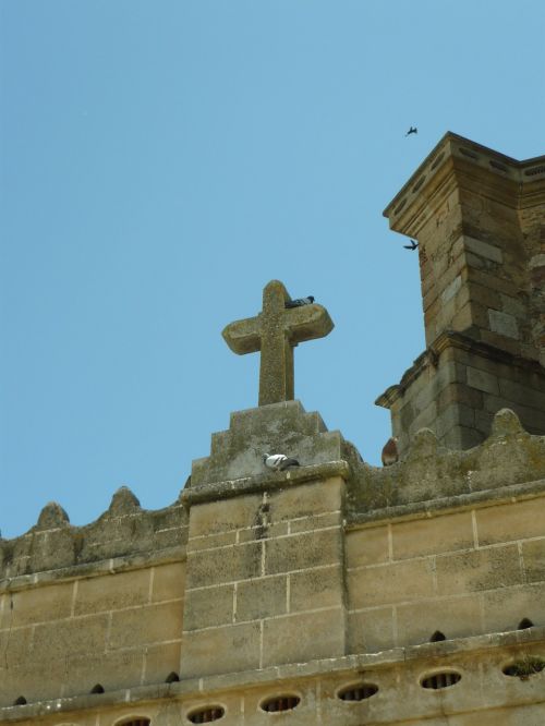 cruz stone gothic