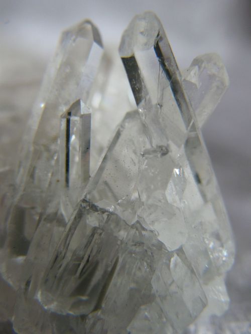 crystal quartz crystals
