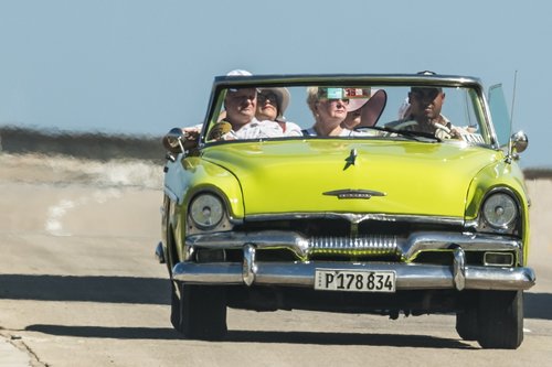 cuba  havana  malecon