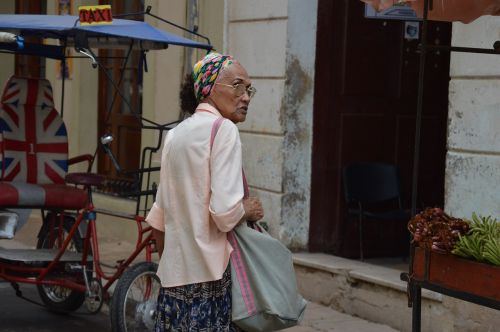 cuban woman havana