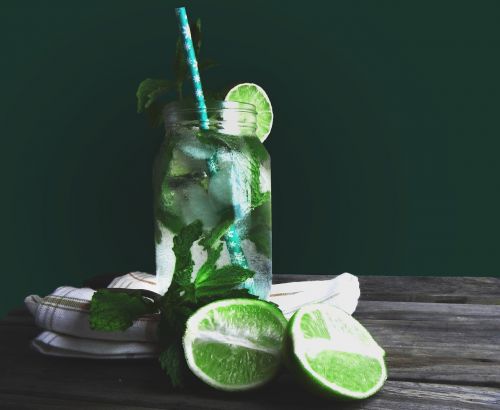 cuban mojito ron drink