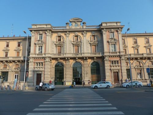 cuneo railway station home