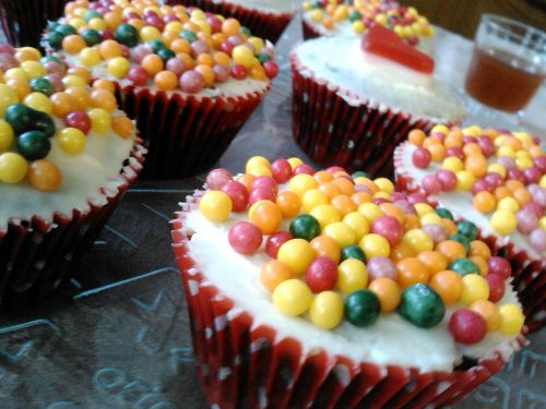 cupcakes candy cakes
